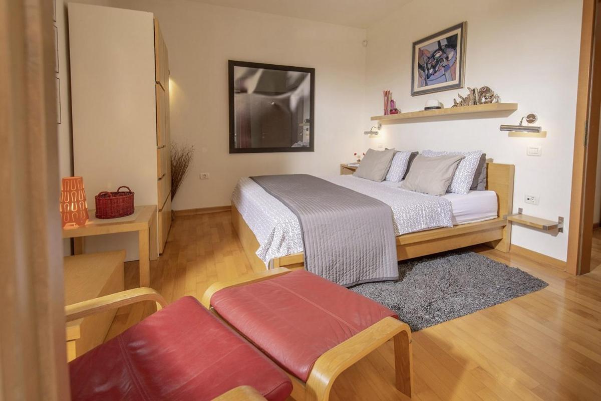 Villa Emili In Medulin - Haus Fuer 4-5 Personen Bagian luar foto